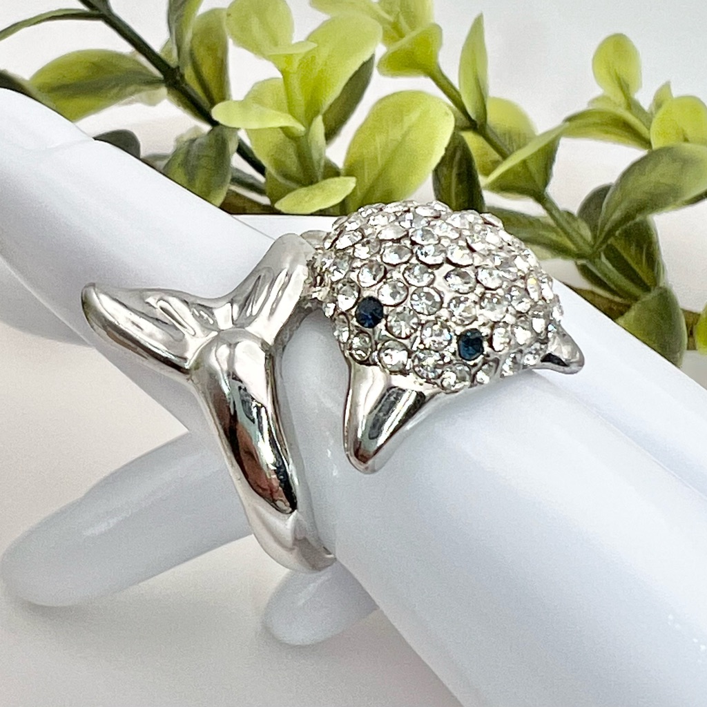 Dolphin Ring